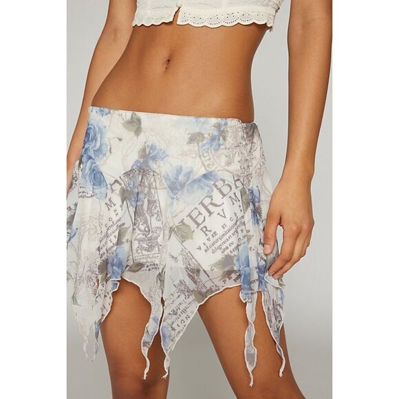 NWT Kimchi & Blue from Urban Outfitters, Ivy Mesh Mini Skirt in Cream - Picture 1 of 5